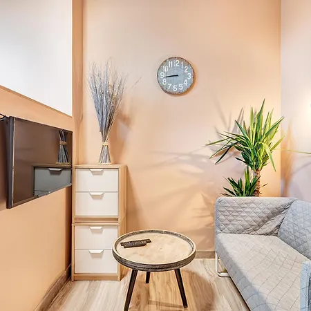 With Sauna & Parking In Oldtown *