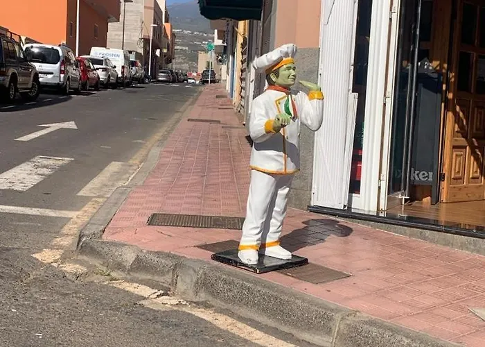 Private With Sauna & Parking *