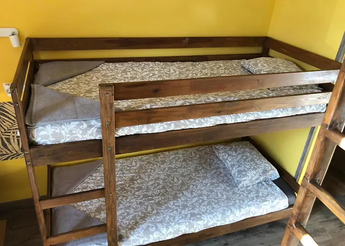 Private With Sauna & Parking *