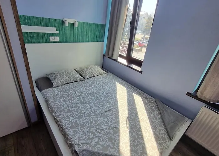 Private With Sauna & Parking *