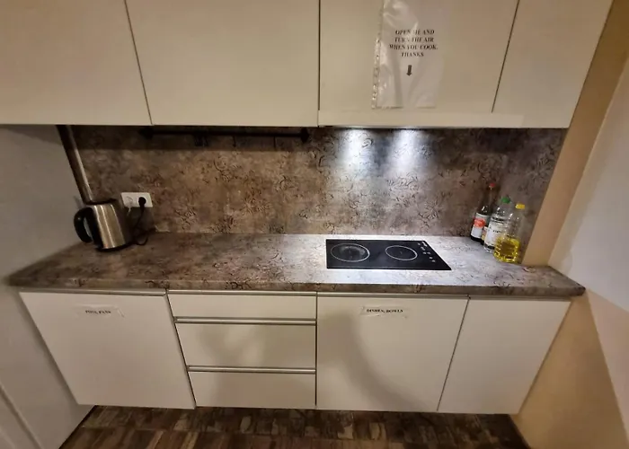 Private With Sauna & Parking